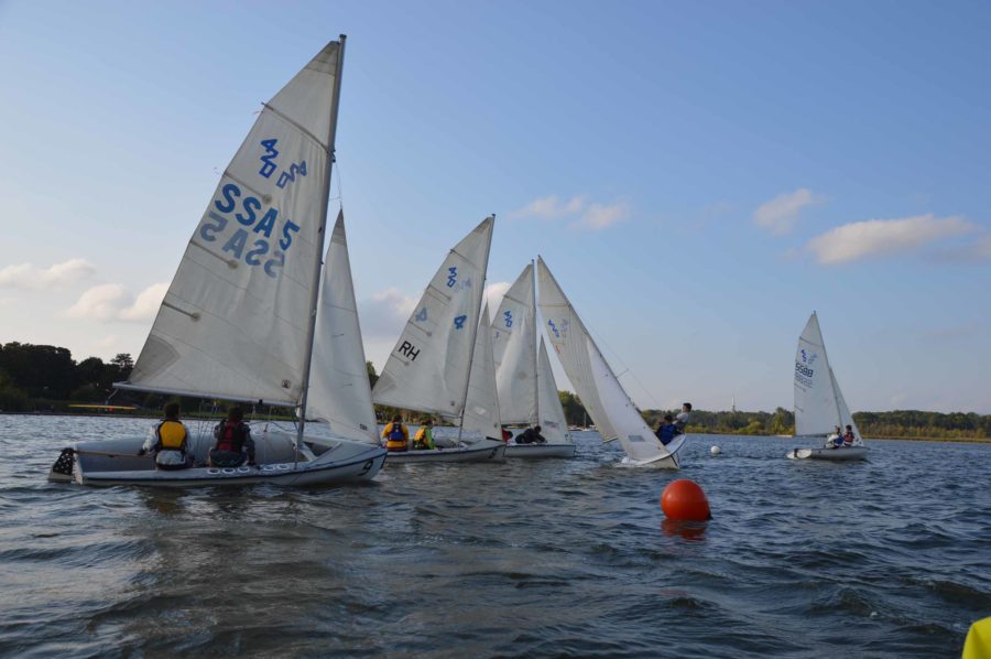 EGR+Sail+team+competing+in+the+fall+2014.+