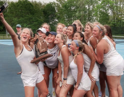 Girls tennis takes the court as spring weather rolls in